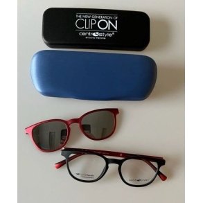 UDG. Matt Black/Red Frame 46 17-135 with clip-on - Spar 20%