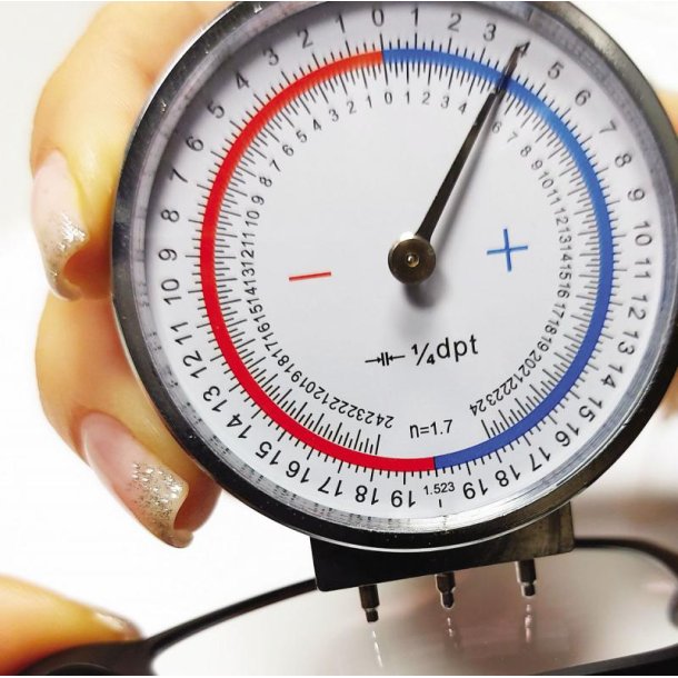 Lens clock