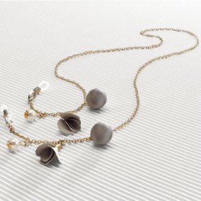 Airport gold-coloured metal chain flowers/pearl decorations