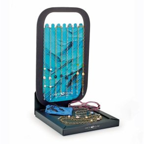 Display for chains - blue background