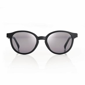 Matt black w/Smoke lenses 46 magnetic clip-on + case